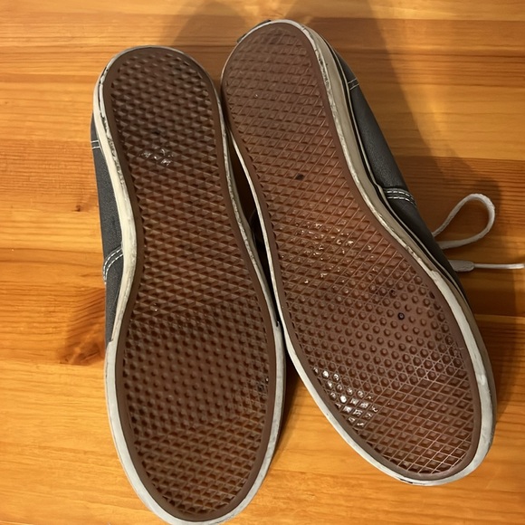 Women’s Vans - Picture 3 of 7